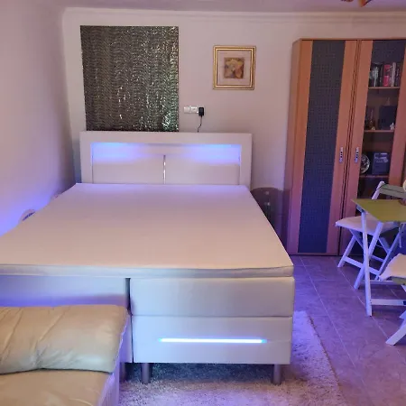Cseresznyes Apartman Balatonalmádi